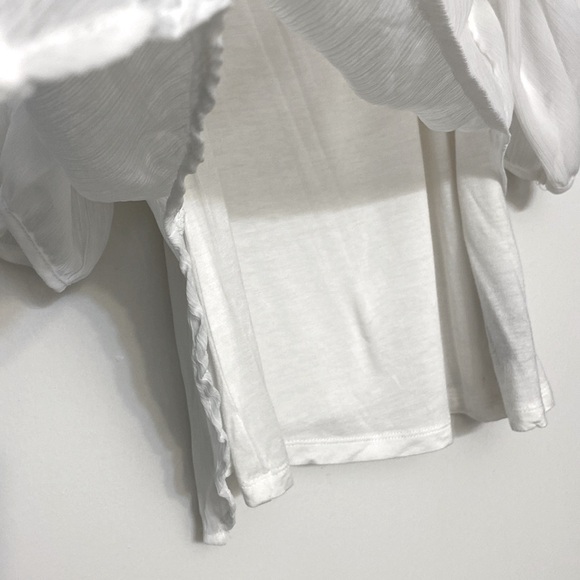 New- by & by White Overlay Cold Shoulder Arms Top - Picture 5 of 7